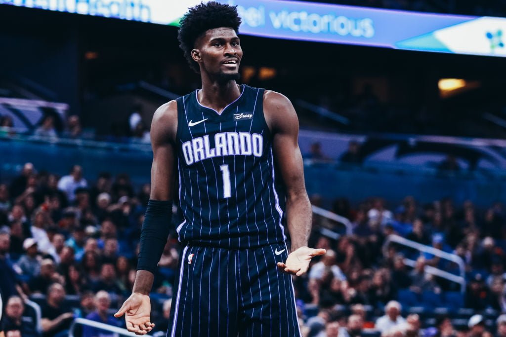 Jonathan Isaac kneeling