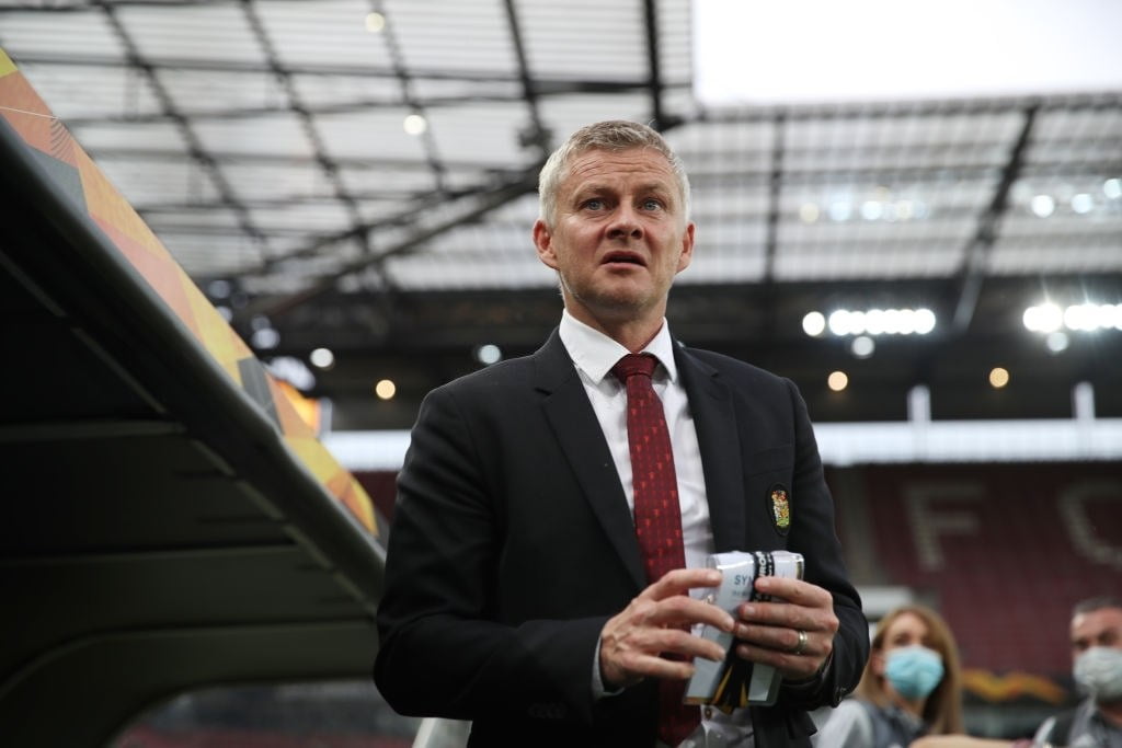 Manchester United fail to sign star players