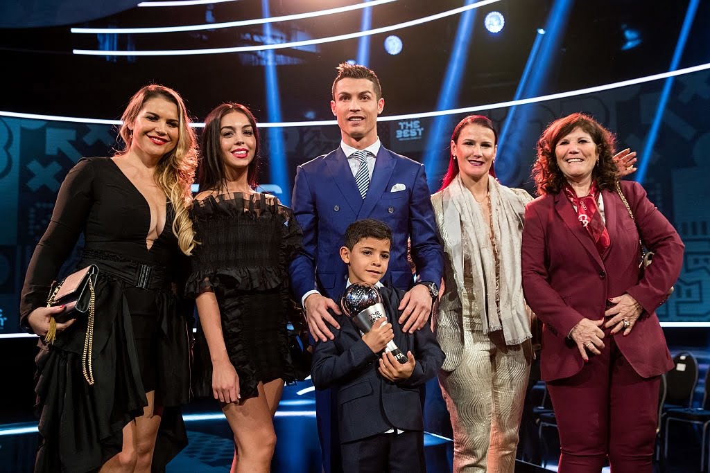 Ronaldo family photo