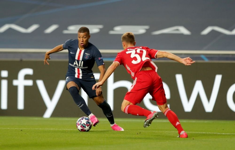 Manchester United sign Mbappe