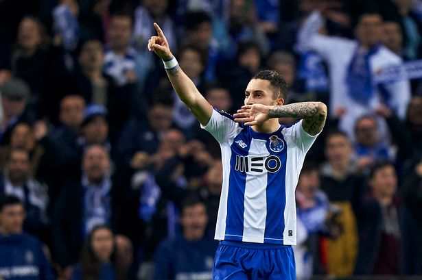 Alex Telles 