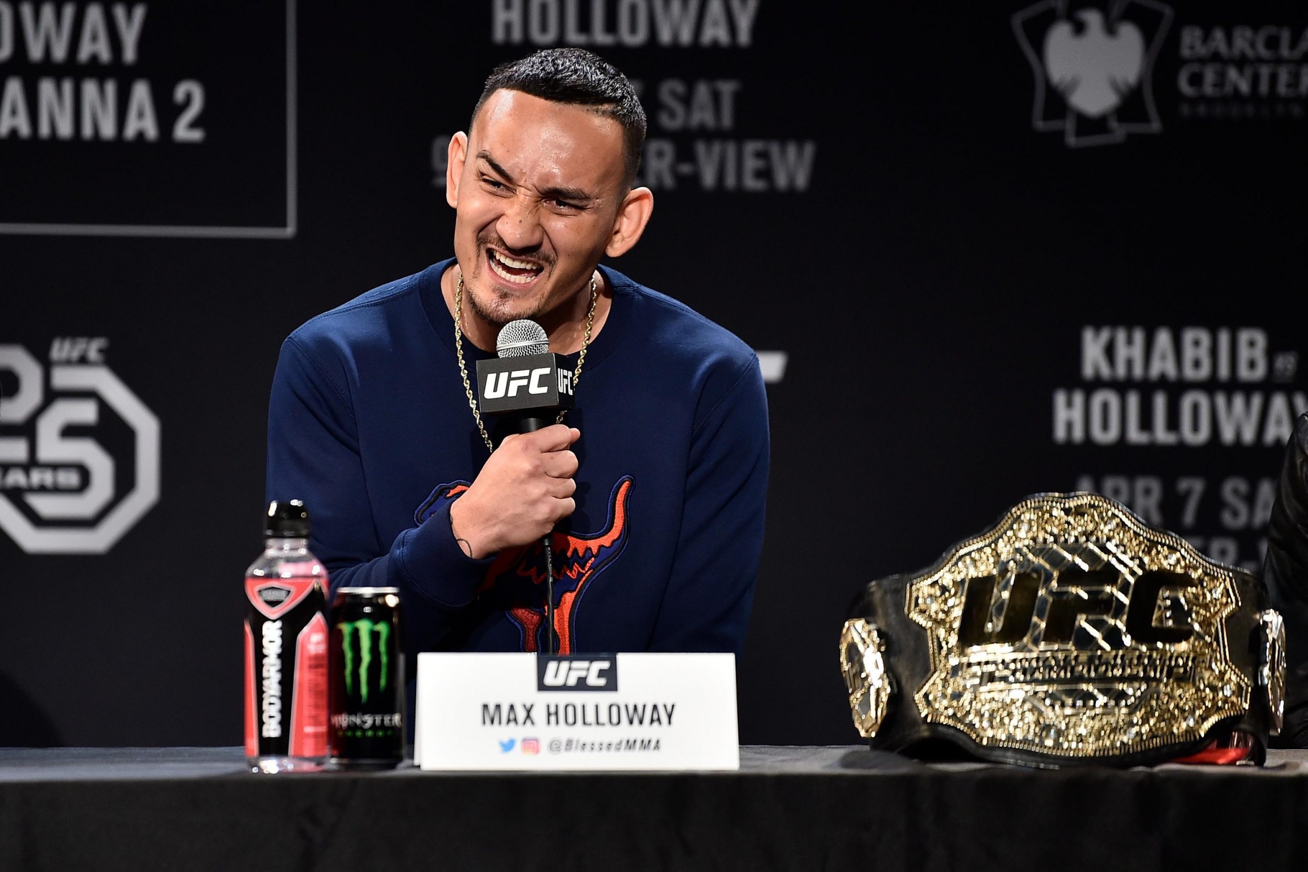 Max Holloway Conor McGregor