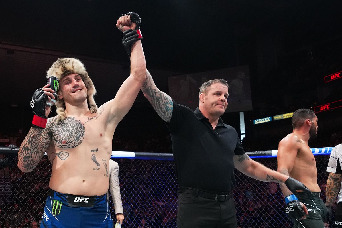 Brendan Allen gets his hands raised at UFC Jacksonville 