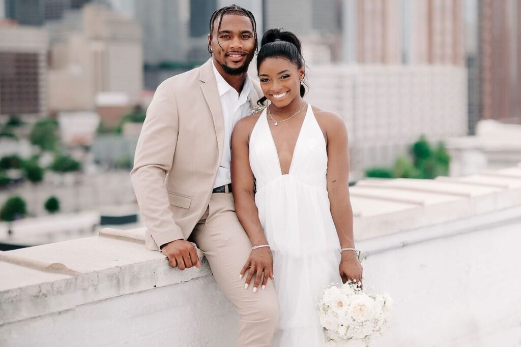 Jonathan Owens wife
