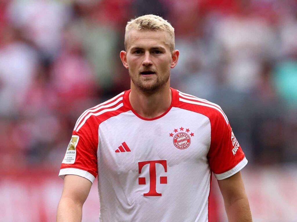 Man United transfer