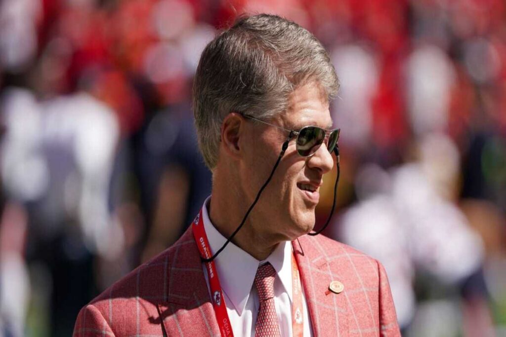 Clark Hunt
