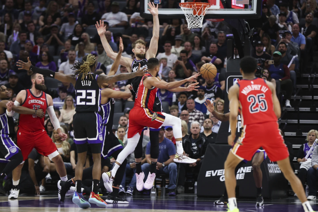 Zion Williamson, CJ McCollum lead Pelicans to victory over Kings